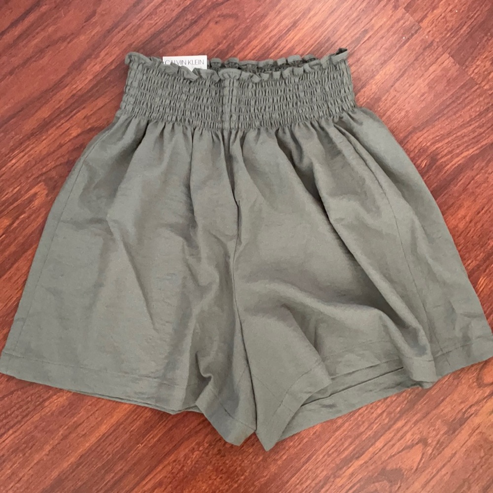 Olive green shorts size large